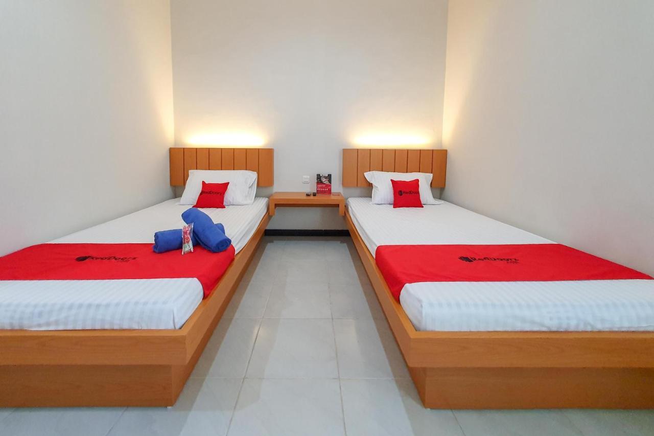 Reddoorz Syariah Near Solo Paragon Mall 2 Bonorejo Kültér fotó