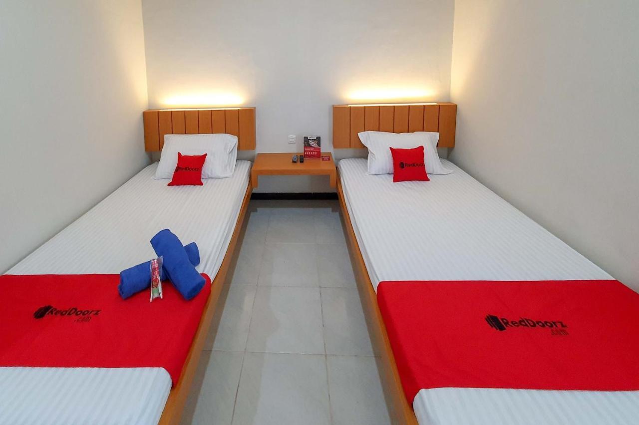 Reddoorz Syariah Near Solo Paragon Mall 2 Bonorejo Kültér fotó