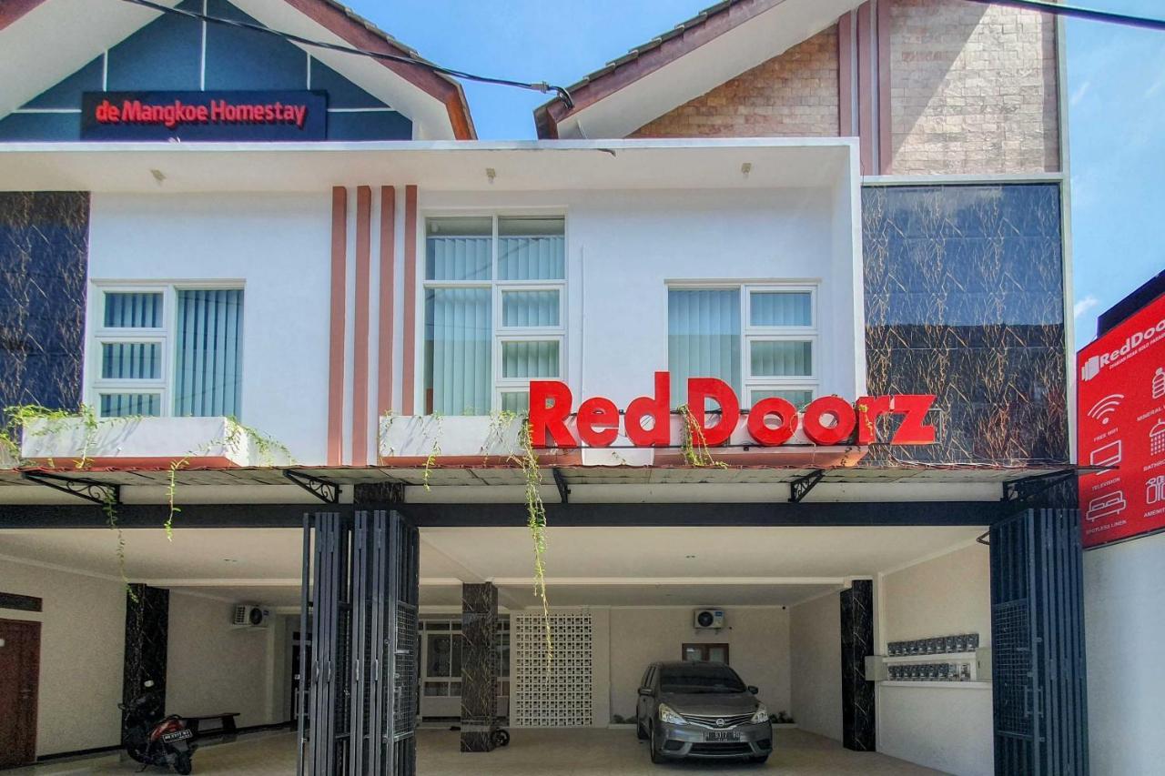 Reddoorz Syariah Near Solo Paragon Mall 2 Bonorejo Kültér fotó